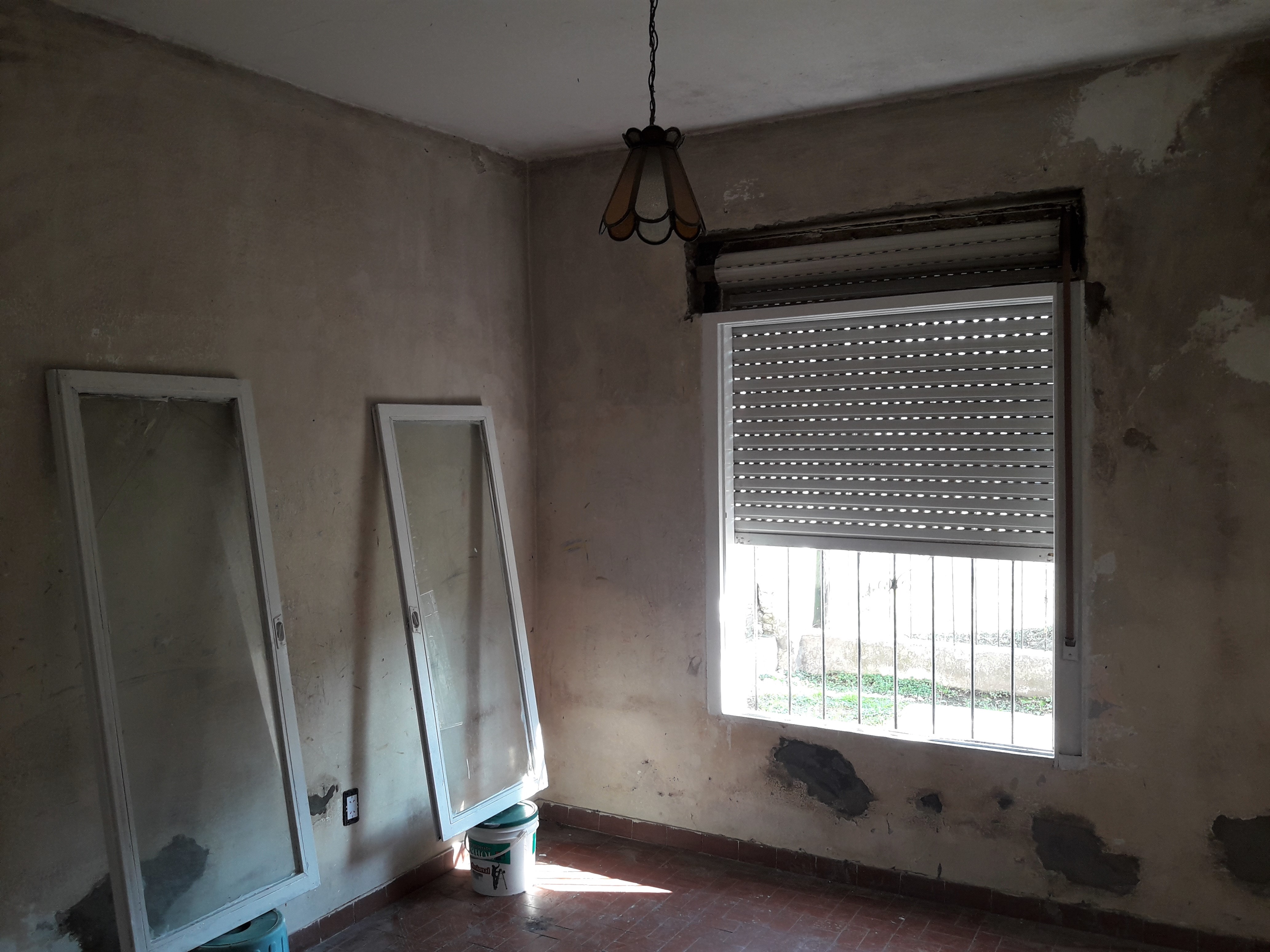 Vicios ocultos al comprar una casa: qué son, cuánto tiempo tenés para reclamar y cómo evitarlos